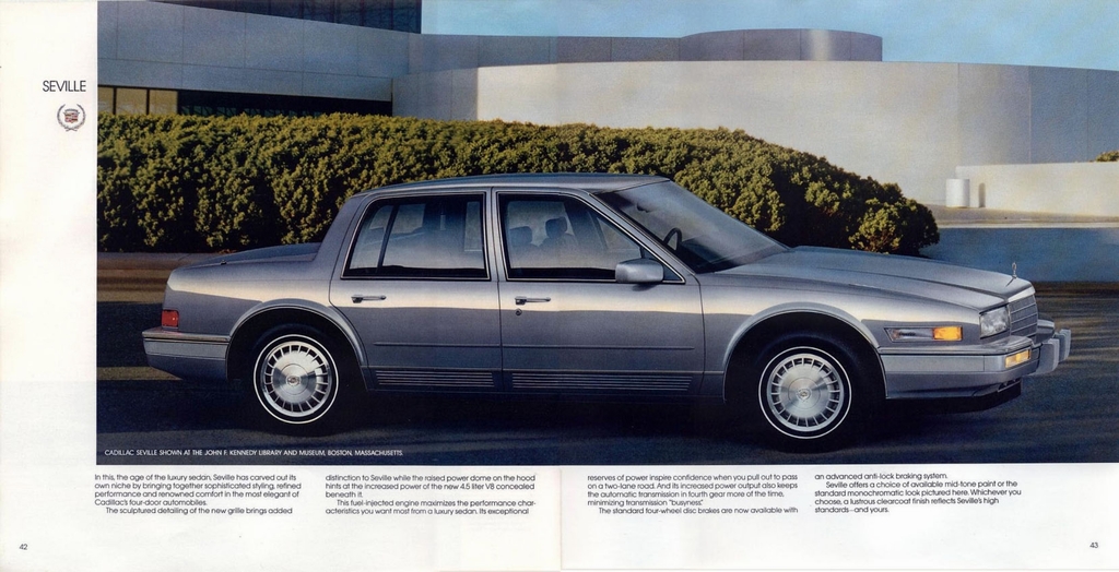 n_1988 Cadillac Full Line Prestige-42-43.jpg